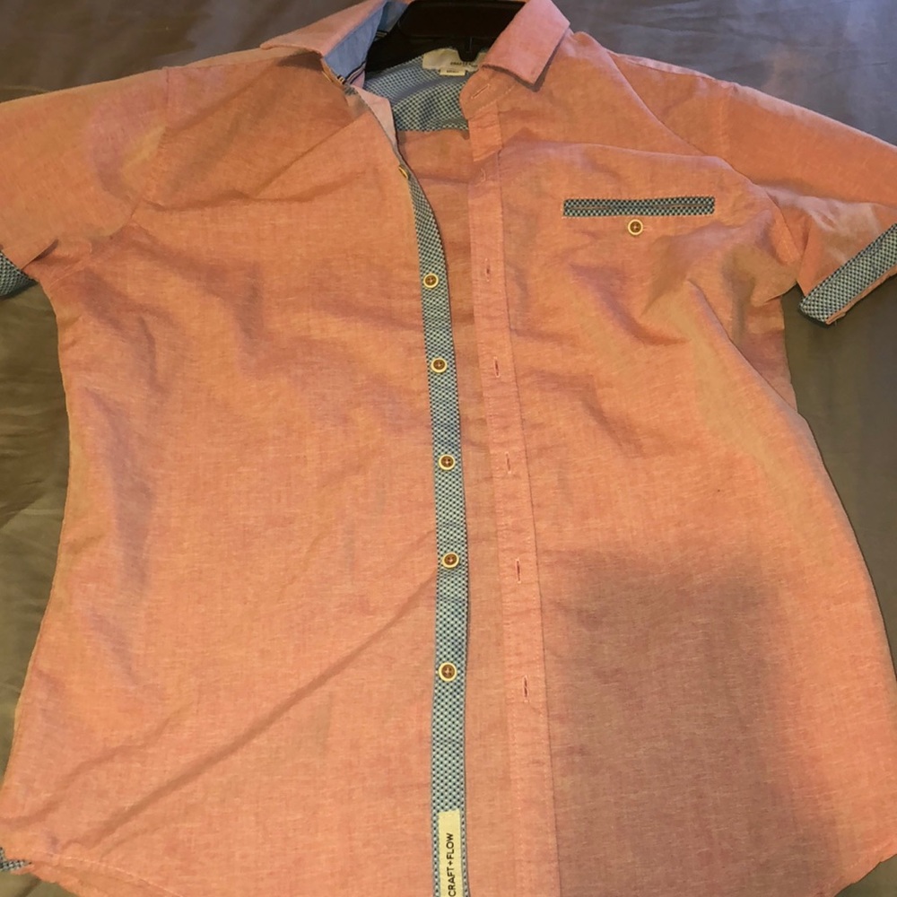 SMall button up